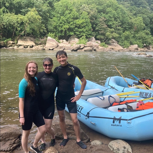 Meet your Posher, Christine - Picture 5 of 8